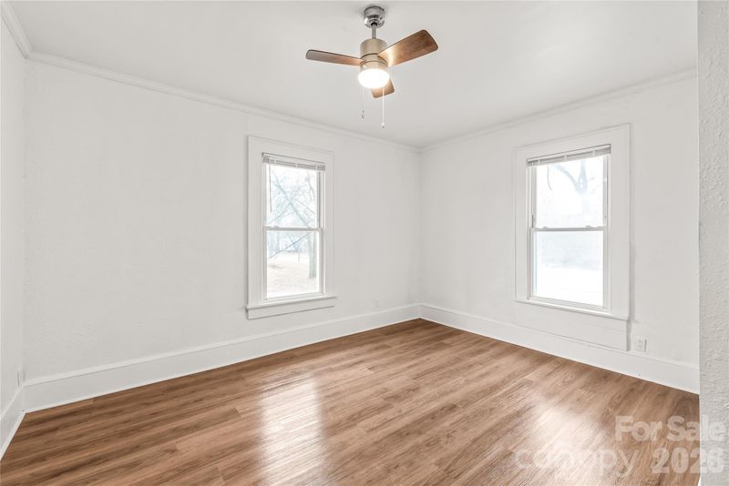 417 S Broad St, Gastonia, NC 28052