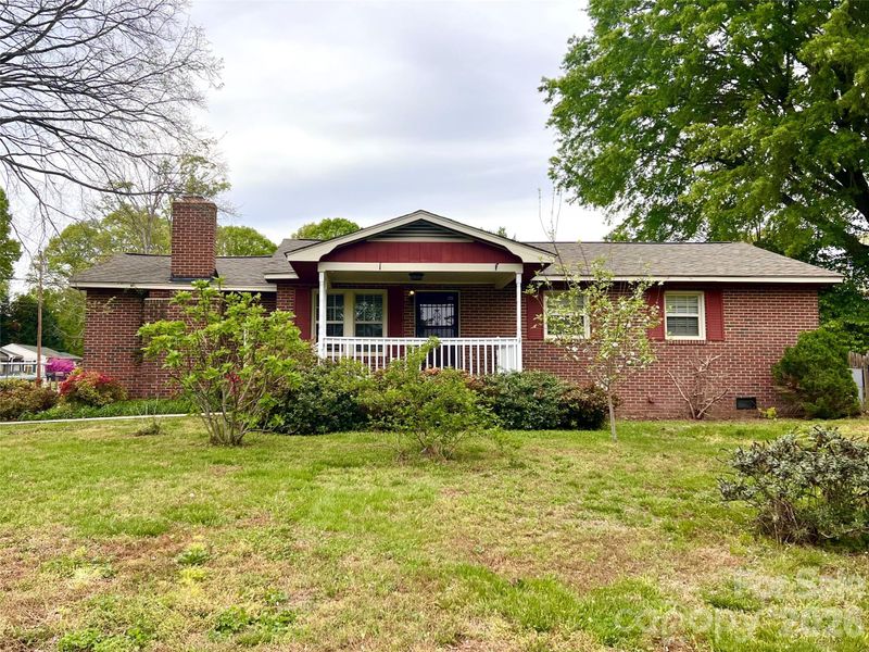 400 Stroupe St, Mount Holly, NC 28120
