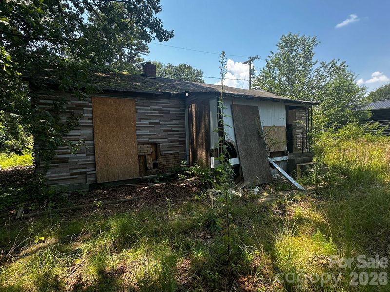 1554 Forum Ln, Iron Station, NC 28080