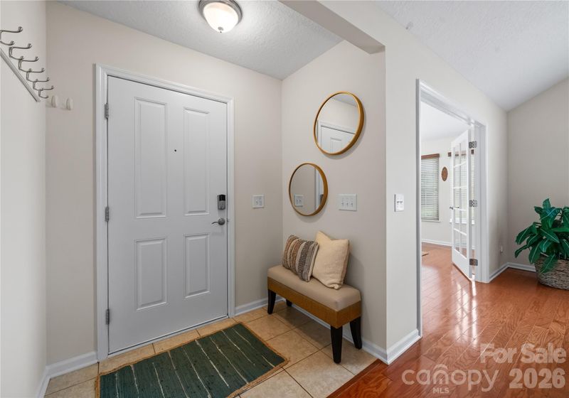 2304 Coltsview Ln, Matthews, NC 28105