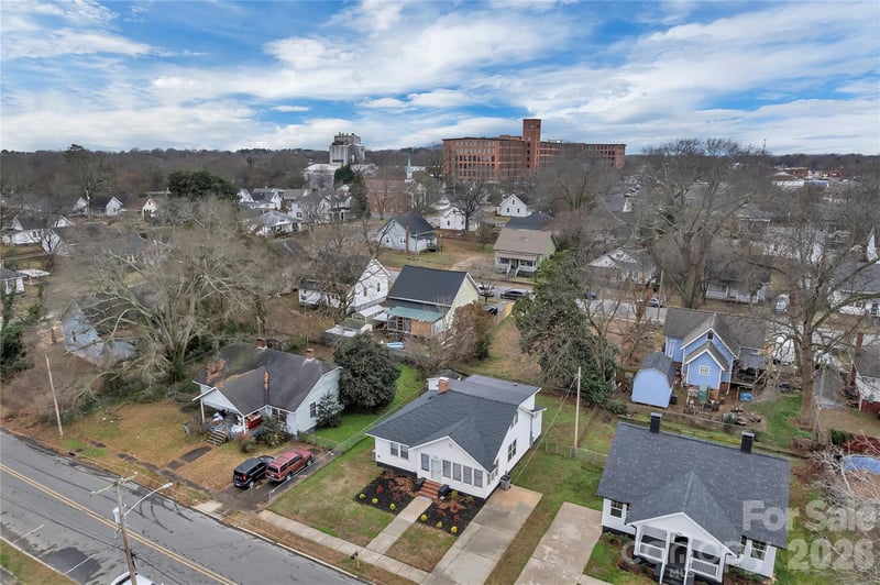 215 King St S, Gastonia, NC 28052