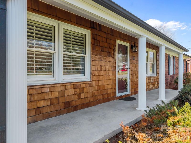 6443 Roanoke Dr, Kannapolis, NC 28081