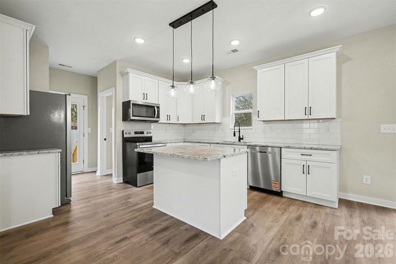 402 N Myrtle St, Gastonia, NC 28052