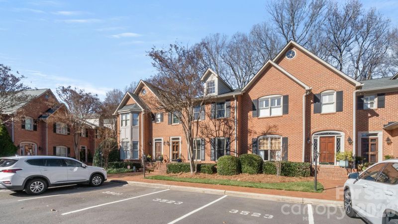 3523 Kylemore Ct, Charlotte, NC 28210