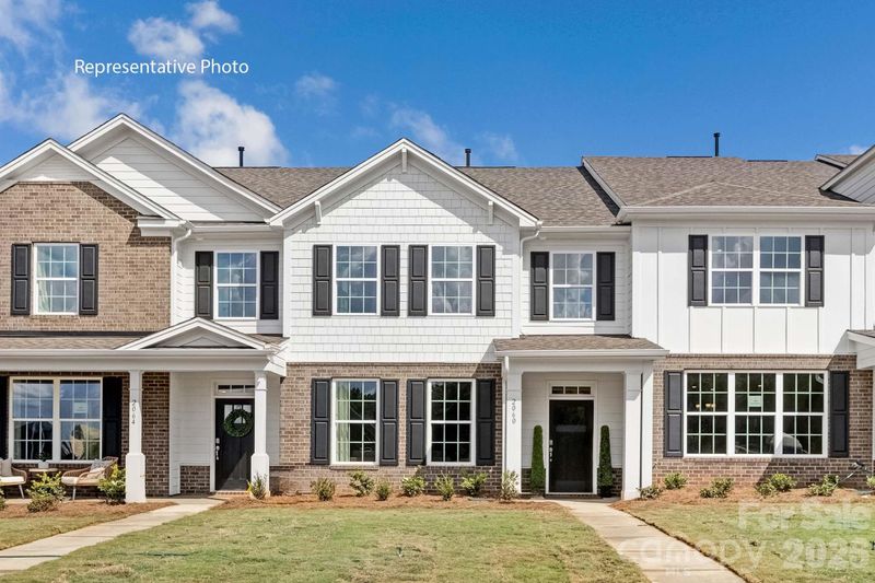 2011 Harlequin Dr, Indian Trail, NC 28079