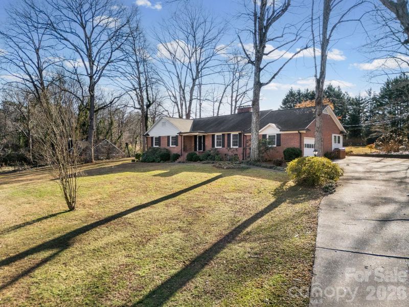 210 Labans Ln, Lincolnton, NC 28092