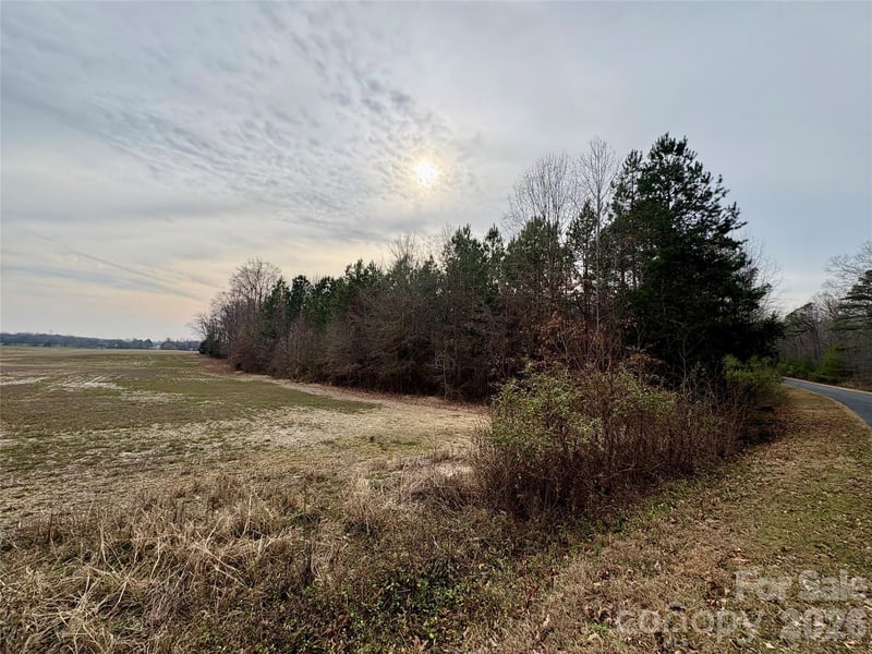 2734 L J Whitley Rd, Monroe, NC 28112