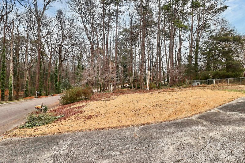 1205 Woodacre Cir, Kannapolis, NC 28081