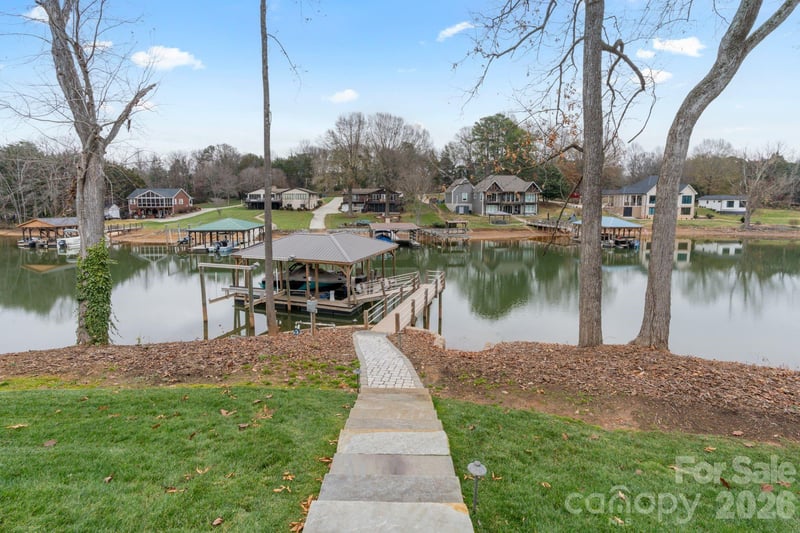 166 Hazelton Loop, Mooresville, NC 28117