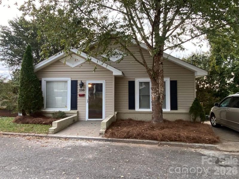 299 Thirteenth St, Cramerton, NC 28032