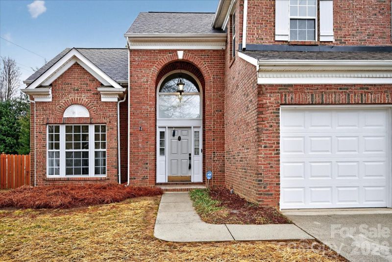 6917 Lenhart Dr, Charlotte, NC 28226