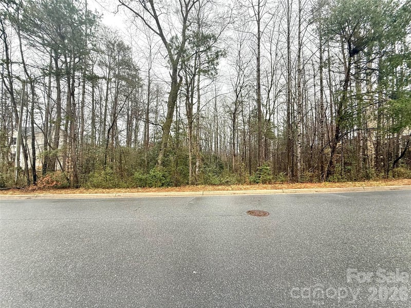 5136 Mark Dr NE, Hickory, NC 28601