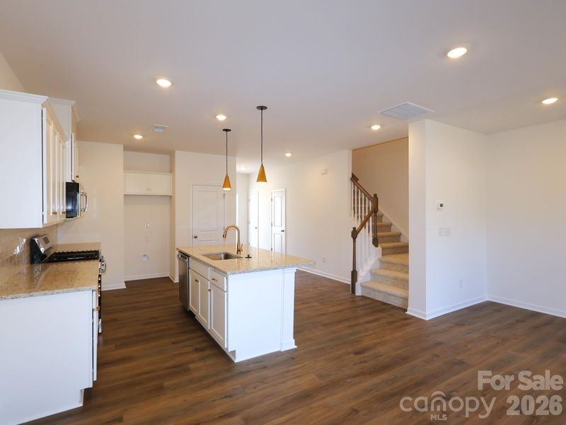 771 Kitfox Dr NW, Concord, NC 28027