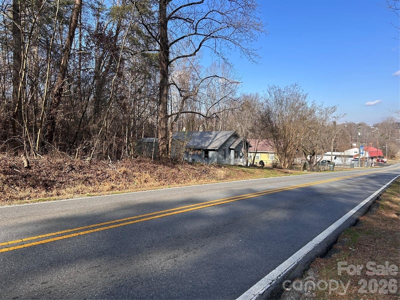 303 Burke St, Hickory, NC 28601