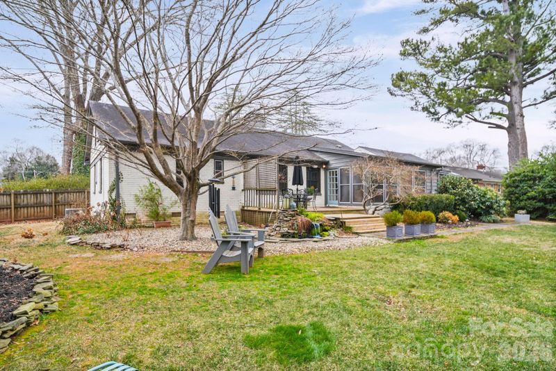 4749 Addison Dr, Charlotte, NC 28211