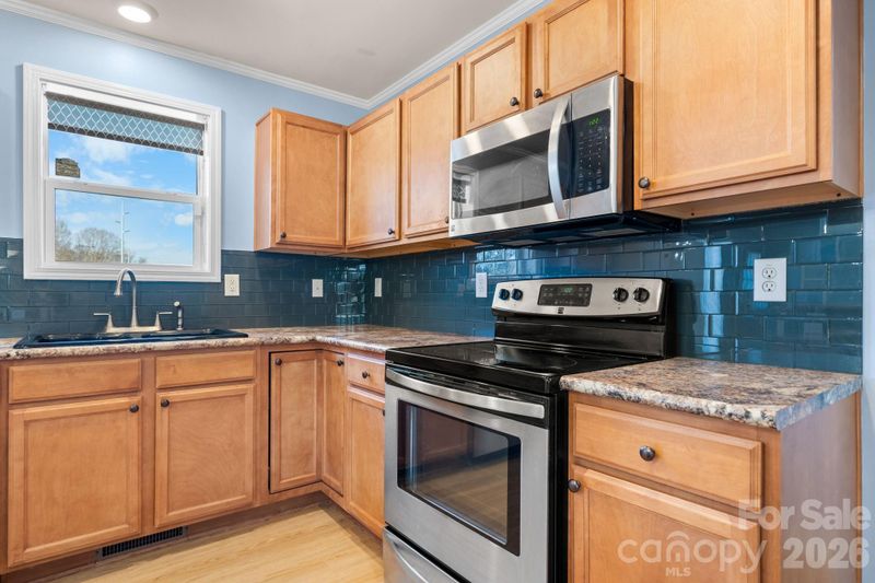 999 Stones Throw Dr, Concord, NC 28025