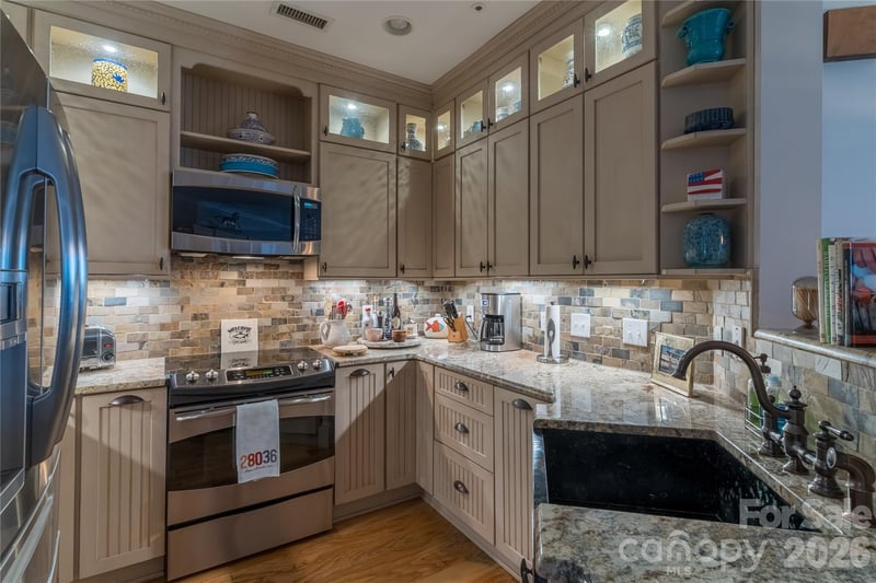 1113 Torrence Cir, Davidson, NC 28036