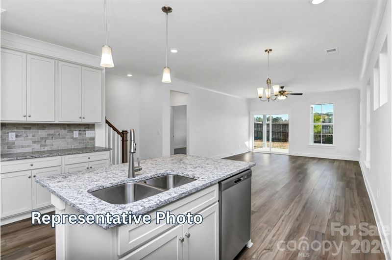 13122 Foxberry Rd, Charlotte, NC 28213