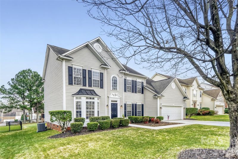 4123 Meadowview Hills Dr, Charlotte, NC 28269