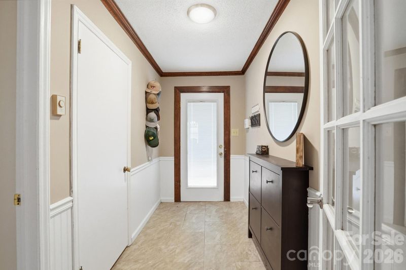 3228 Springfield Dr, Lincolnton, NC 28092