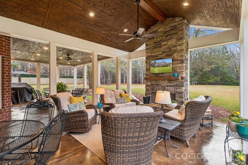 10019 Elibren Ln, Matthews, NC 28105