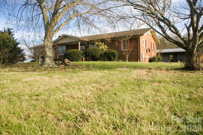 6581 Sain Milling Rd, Vale, NC 28168