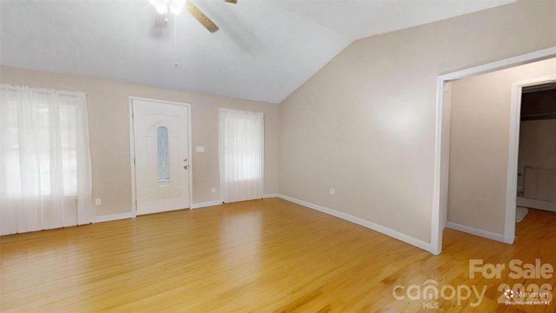 3124 Banks St, Lincolnton, NC 28092