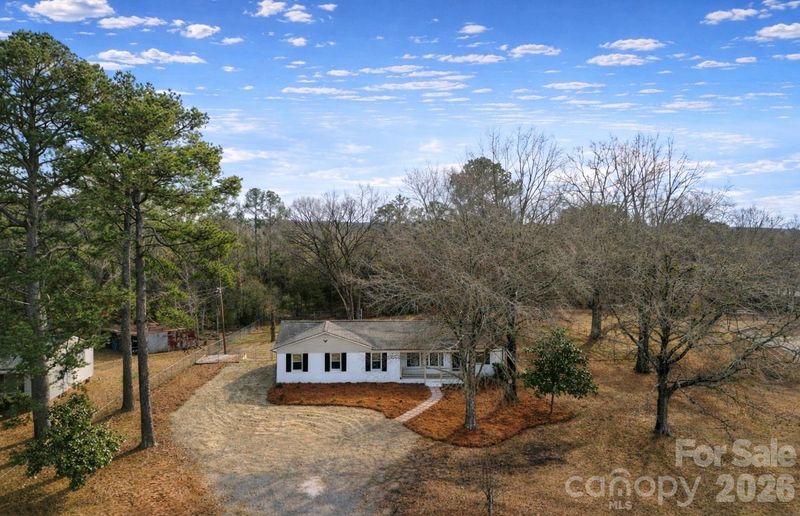 5176 Lancaster Hw, Fort Lawn, SC 29714