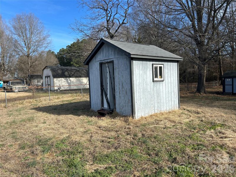195 Cimmaron Cir, Kannapolis, NC 28081
