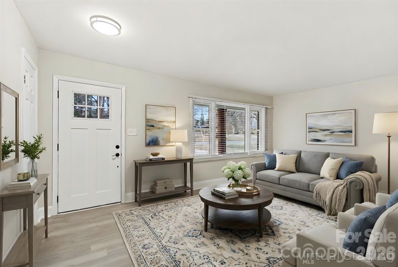 5448 Kinsale Ln, Charlotte, NC 28215
