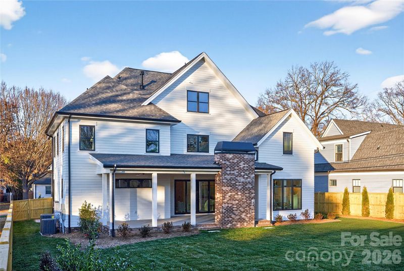 1316 Holmes Dr, Charlotte, NC 28209