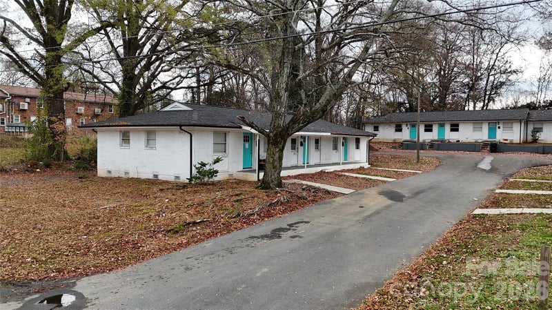 2427 Carmine St, Charlotte, NC 28206