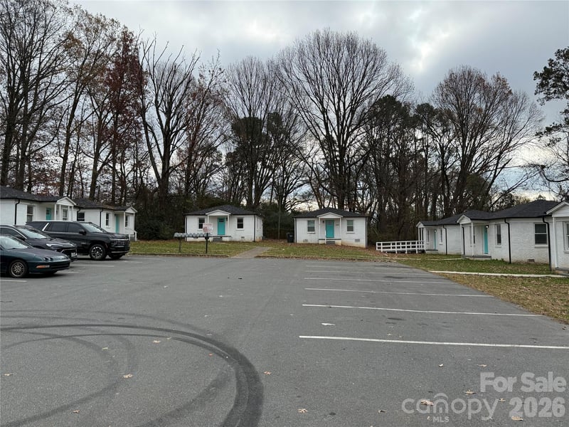 2439 Carmine St, Charlotte, NC 28206
