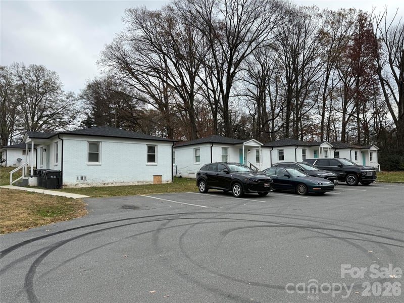 2439 Carmine St, Charlotte, NC 28206