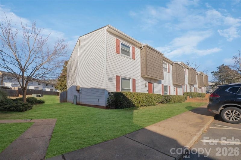 7920 Shady Oak Trl, Charlotte, NC 28210