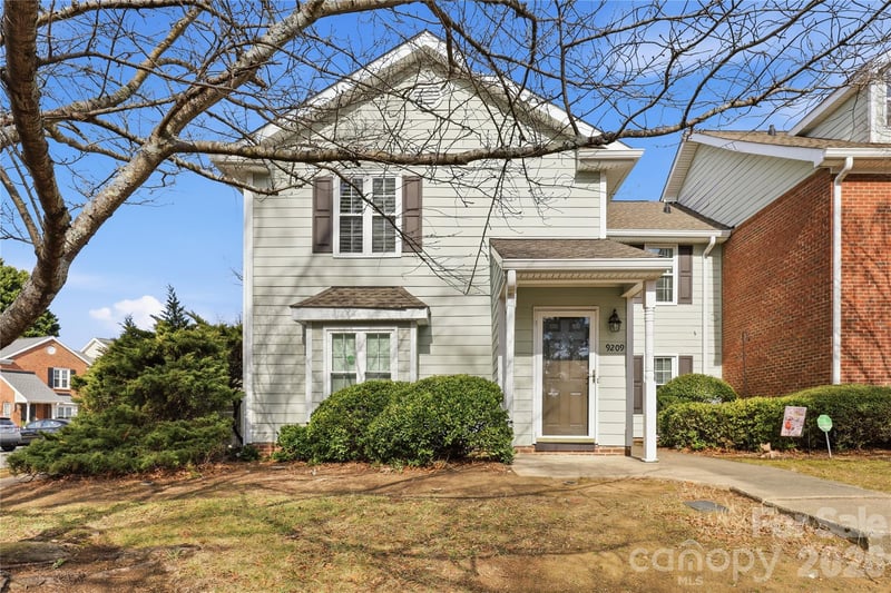 9209 Kings Canyon Dr, Charlotte, NC 28210