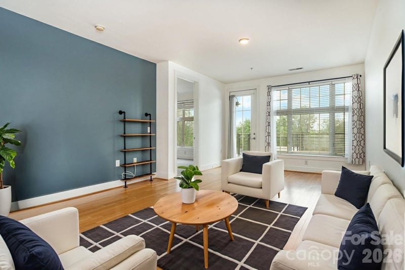 1101 W 1st St #307, Charlotte, NC 28202