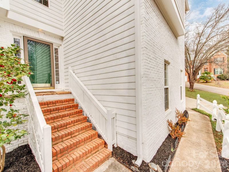 14204 Queens Carriage Pl, Charlotte, NC 28278