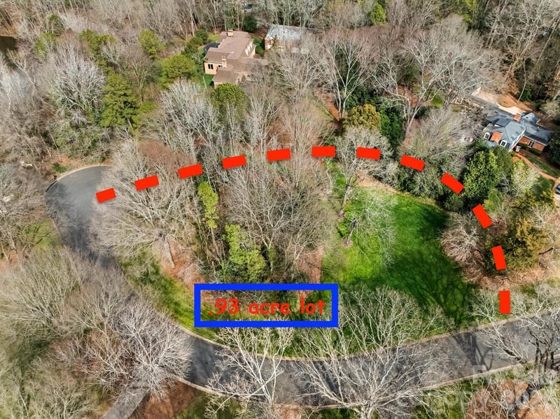 2722 Loch Ln, Charlotte, NC 28226