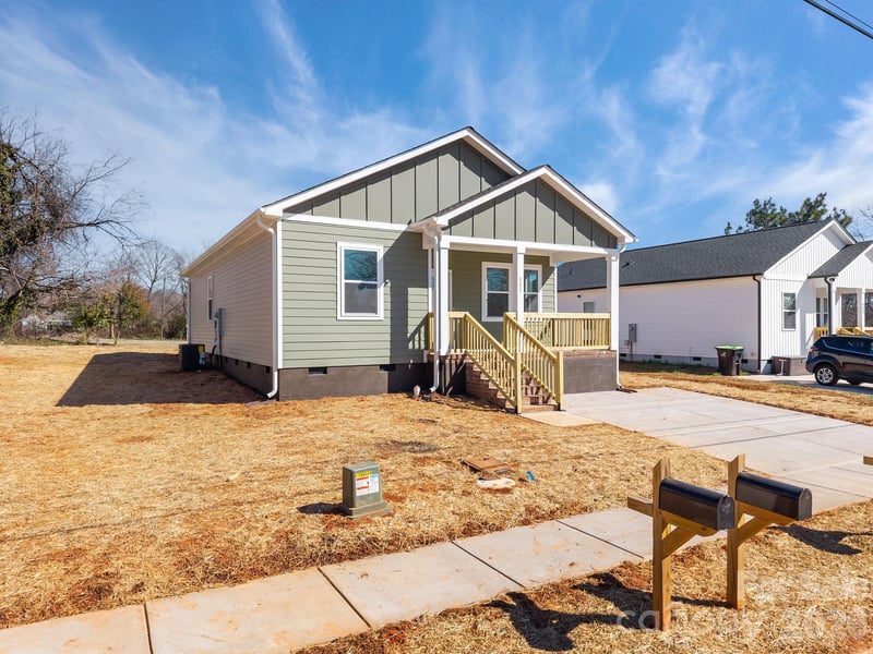111 E Earnhardt St, Salisbury, NC 28144