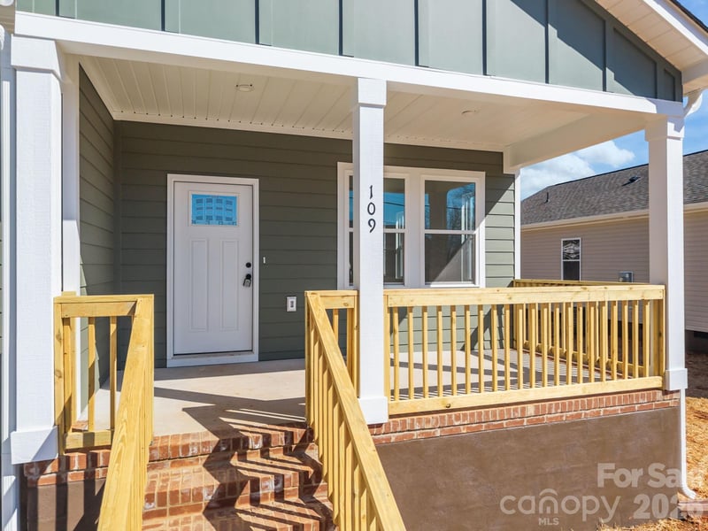 109 E Earnhardt St, Salisbury, NC 28144