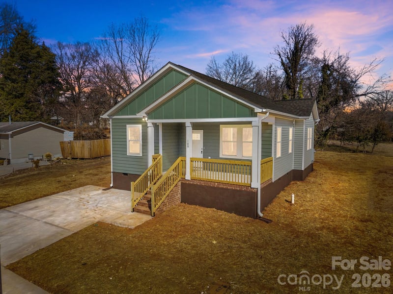 109 E Earnhardt St, Salisbury, NC 28144