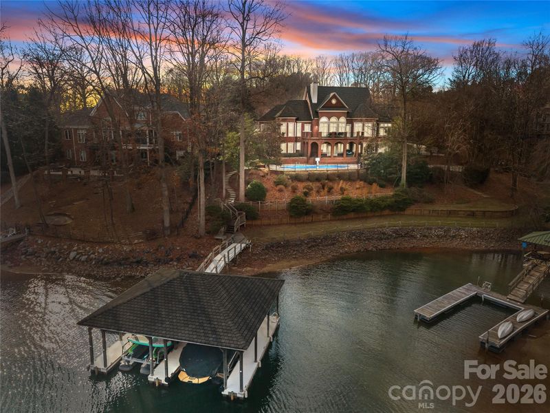 8052 Westbay Dr, Denver, NC 28037