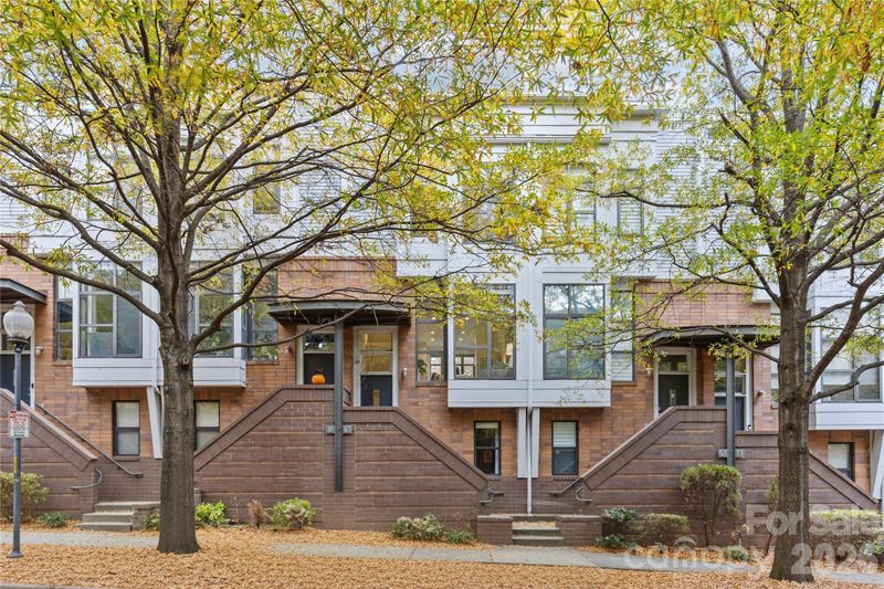 623 E 10th St, Charlotte, NC 28202