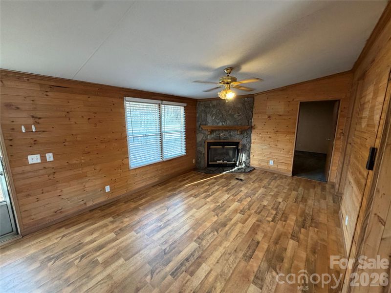 215 Humphrey Blvd, Gastonia, NC 28052