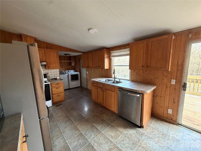 215 Humphrey Blvd, Gastonia, NC 28052