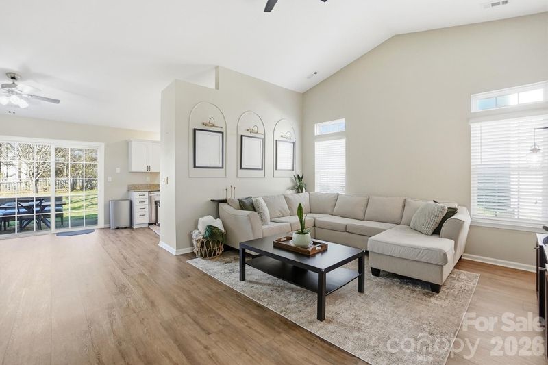 5226 Courtfield Dr, Indian Trail, NC 28079