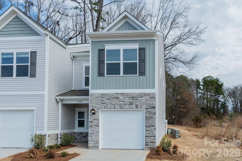 5608 Ringneck Rd, Charlotte, NC 28216