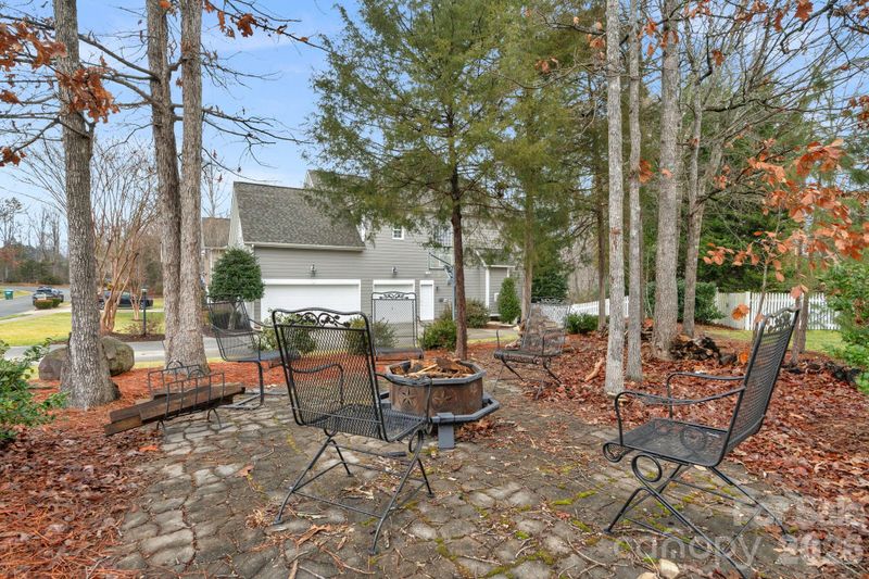 1913 Abbotts Creek Rd, Waxhaw, NC 28173