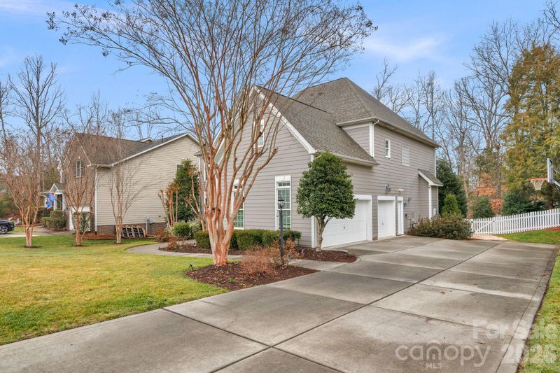 1913 Abbotts Creek Rd, Waxhaw, NC 28173